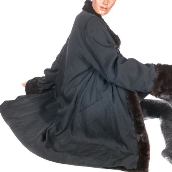 Reversible Sheared Mink Coat - Picture 6 of 9